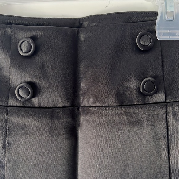 Excellent Simons Contemporaine Pleated Black Skirt - size 4 - Picture 2 of 7